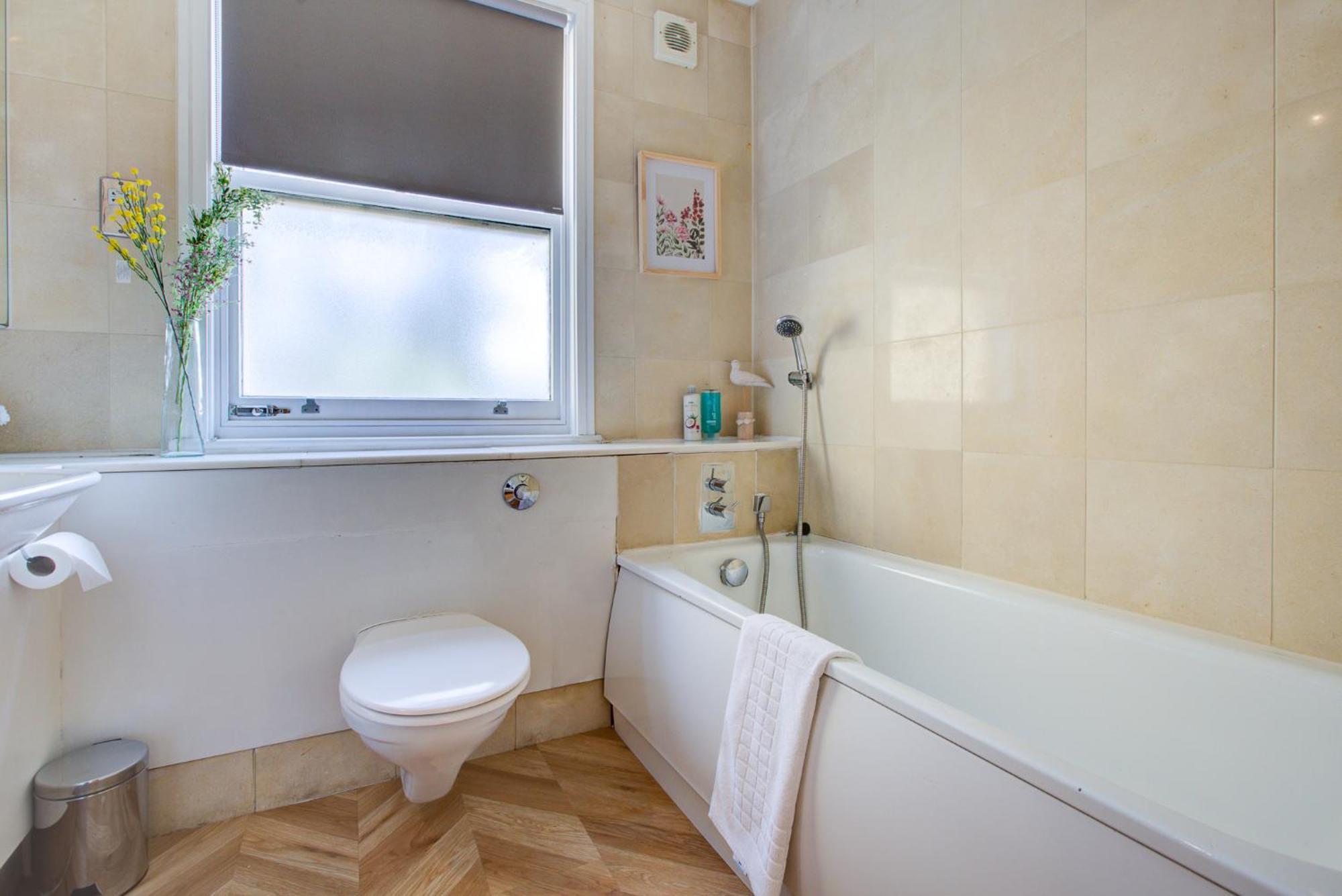 Stunning 4 Bedroom House * Londra