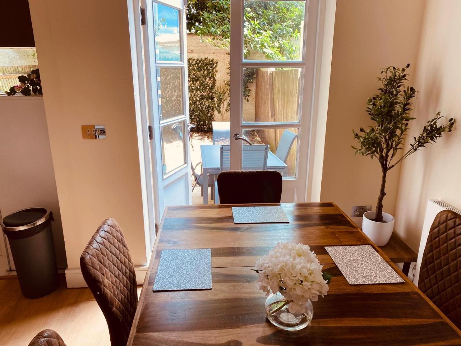 Stunning 4 Bedroom House Casa vacanze *